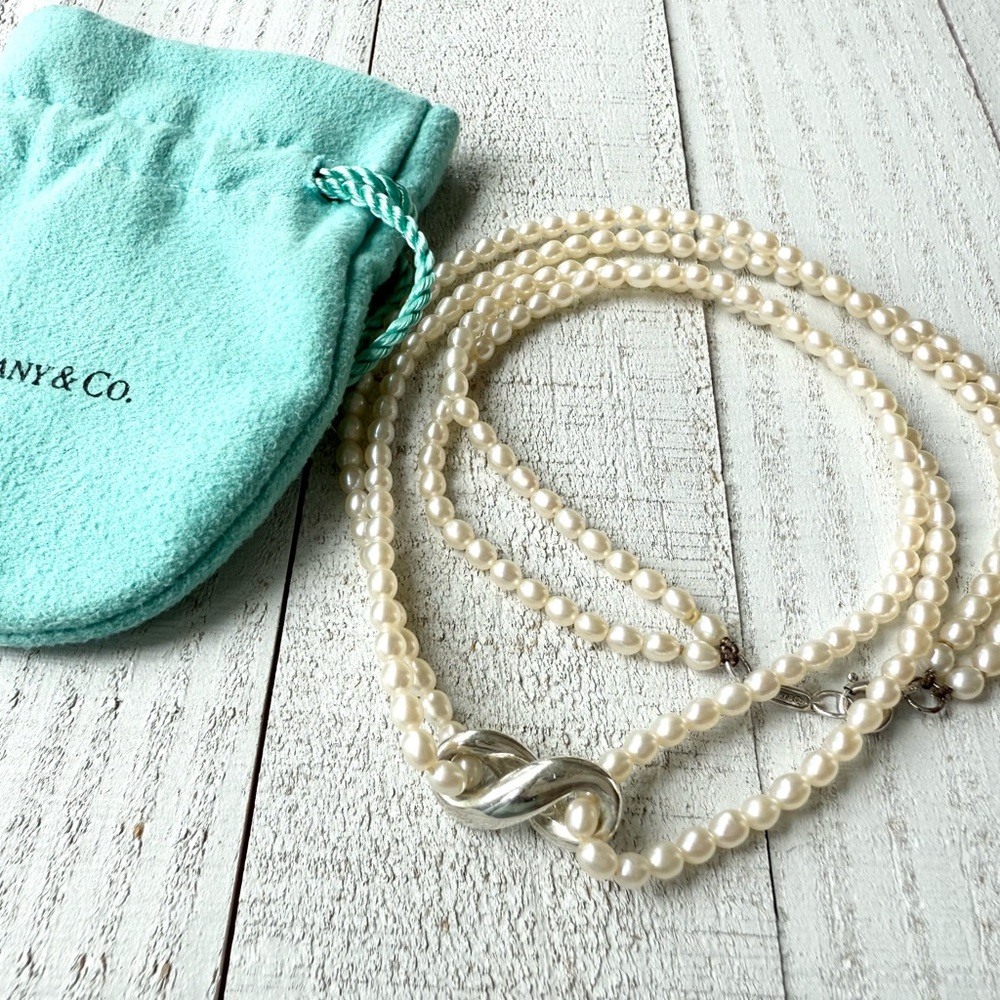 Tiffany & Co. Silver Infinity Cream Pearl Necklace - Picture 1 of 7